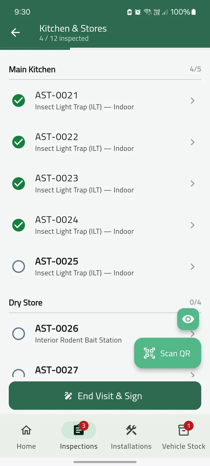 Trap list for Kitchen & Stores: 4 of 12 traps inspected, grouped by sub-zone, with Scan QR and End Visit & Sign buttons